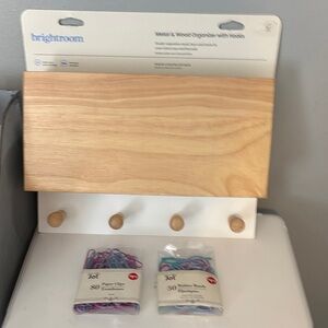 Natural Wood Wall Organizer with White Hooks - NWT!